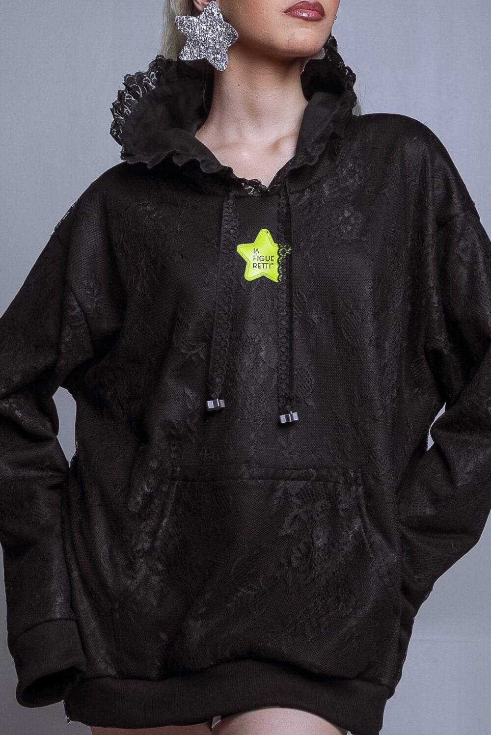 Laced Rebellion Hoodie - Imagen 2
